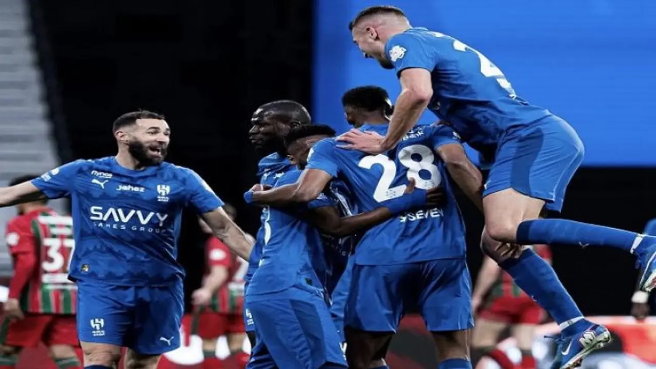 انتفاضة الهلال 2-0 تهز صدارة الدوري السعودي